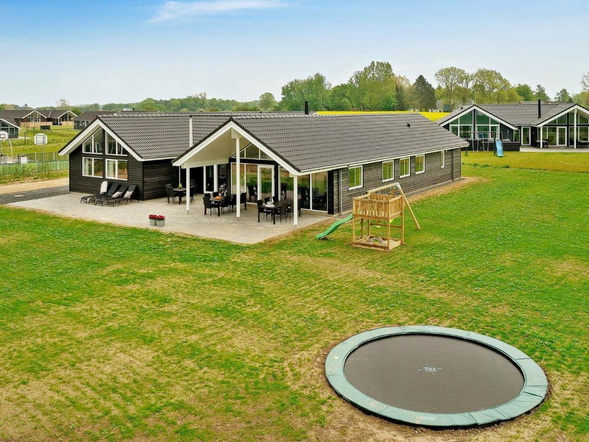 18 Person Holiday Home In Bogense Zewnętrze zdjęcie